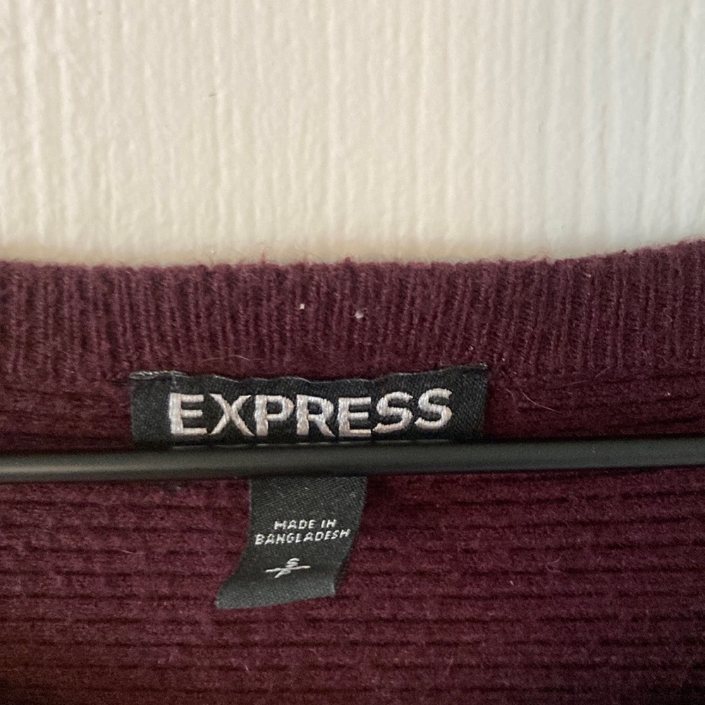 Express Keyhole Sweater - Picture 2 of 3